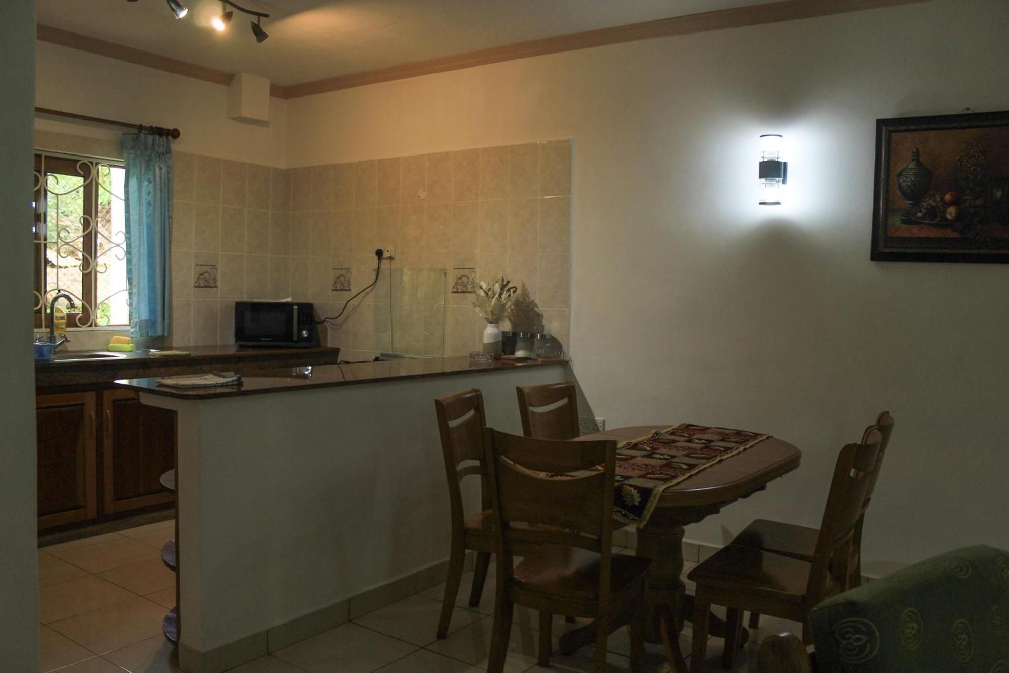 ฟอเรสท์ ลอดจ์ เกสต์ เฮาส์ Hotel Bel Ombre ภายนอก รูปภาพ
