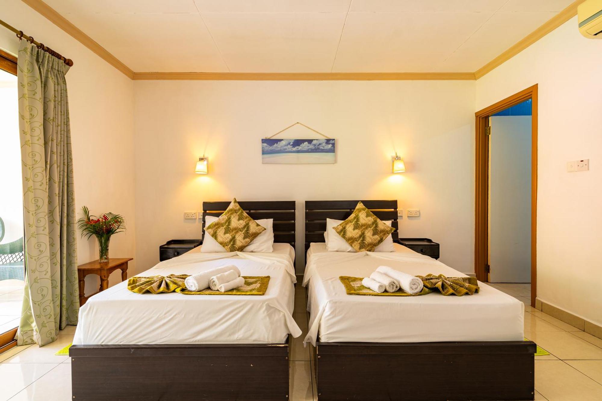 ฟอเรสท์ ลอดจ์ เกสต์ เฮาส์ Hotel Bel Ombre ภายนอก รูปภาพ